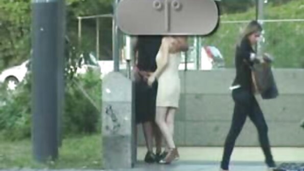 두 개의 아가씨 가 가 두 개의 남 가 아마추어 성별 에 a 포섬